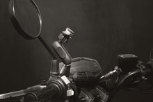 Carica l'immagine nel visualizzatore di Gallery, Titan Opti Pole Orbit, attacco specifico per specchietti o viti passanti